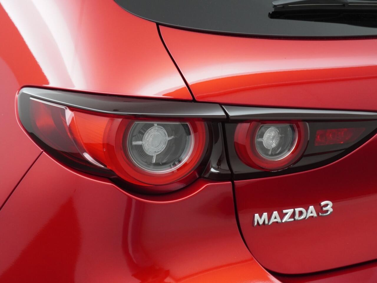 Mazda 3 e-SKYACTIV-G Exclusive-Line / Design Pack