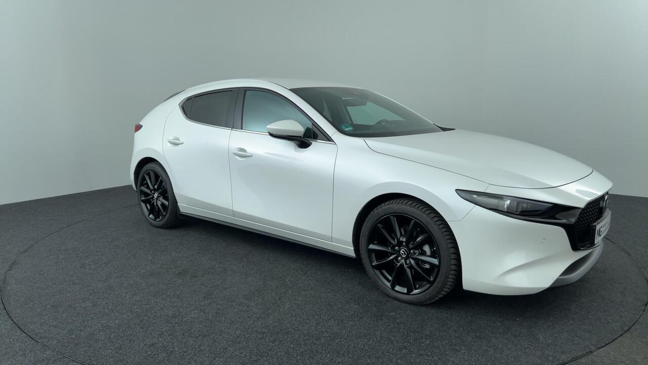 Mazda 3 2.0 e-SkyActiv-X M Hybrid 186 Luxury Automaat | Rijklaar | Apple carplay | Stoelverwarming | Parkeersensor