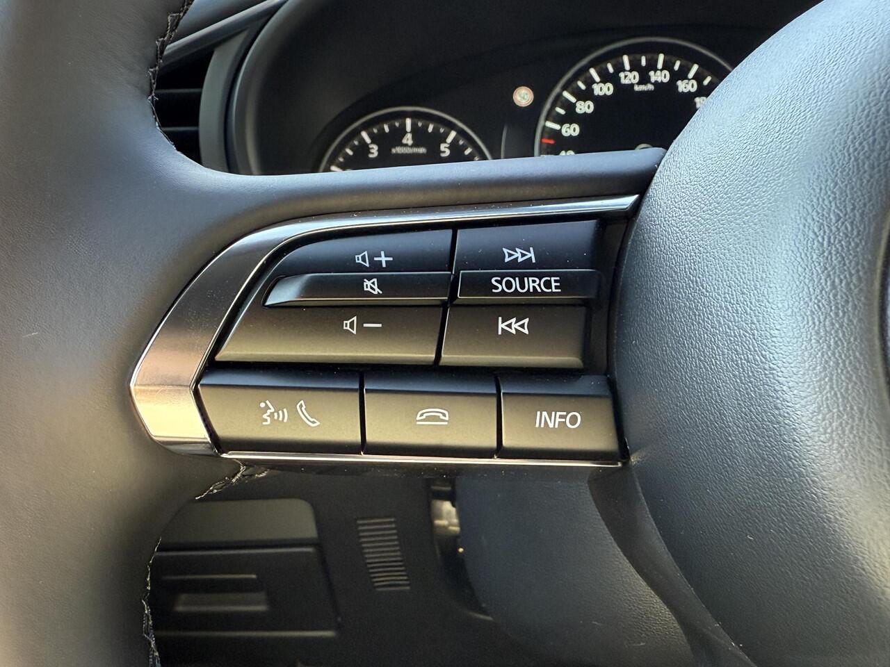 Mazda 3 2.5 e-SkyActiv-G M Hybrid 140 Homura | PEETEN DEMO DEALS! | CARPLAY | CAMERA |