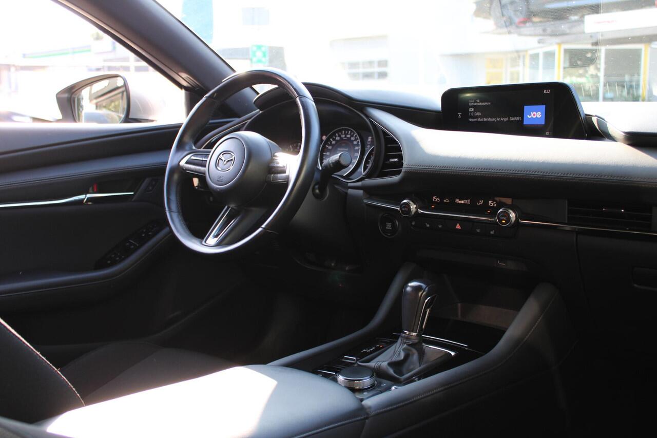 Mazda 3 HB 2.0 e-SkyActiv-G M Hybrid 122 Comfort , Automaat, LMV 18 Inch, HUD, Zwart dak, Stuurverwarming, Stoelverwarming, Clima, stoffen bekleding, Apple Carplay, PDC, Camera, Navi, Adap. Cruise