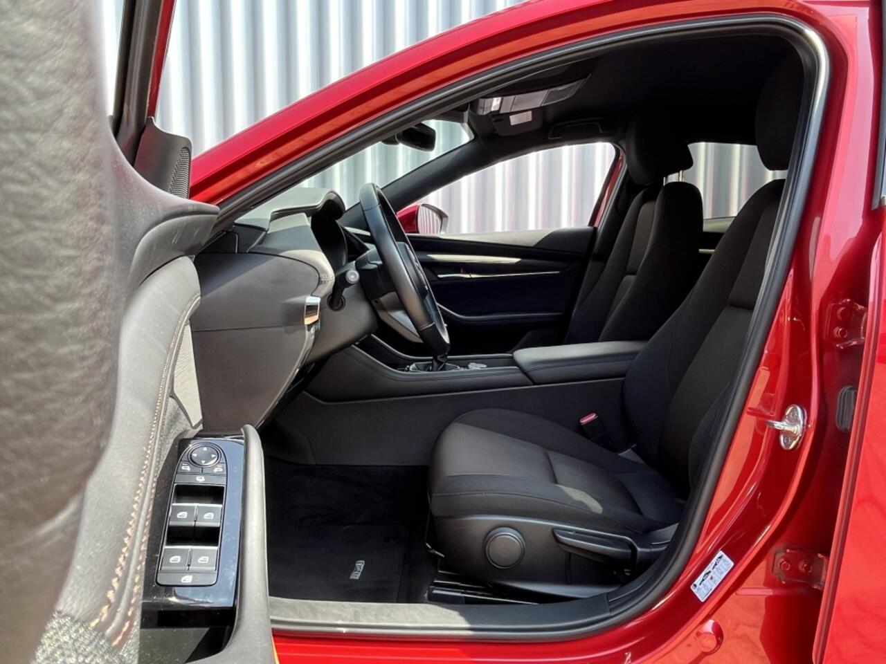 Mazda 3 2.0 e-SA-G Sportive | Head Up Display | Cruise Control | Navigat