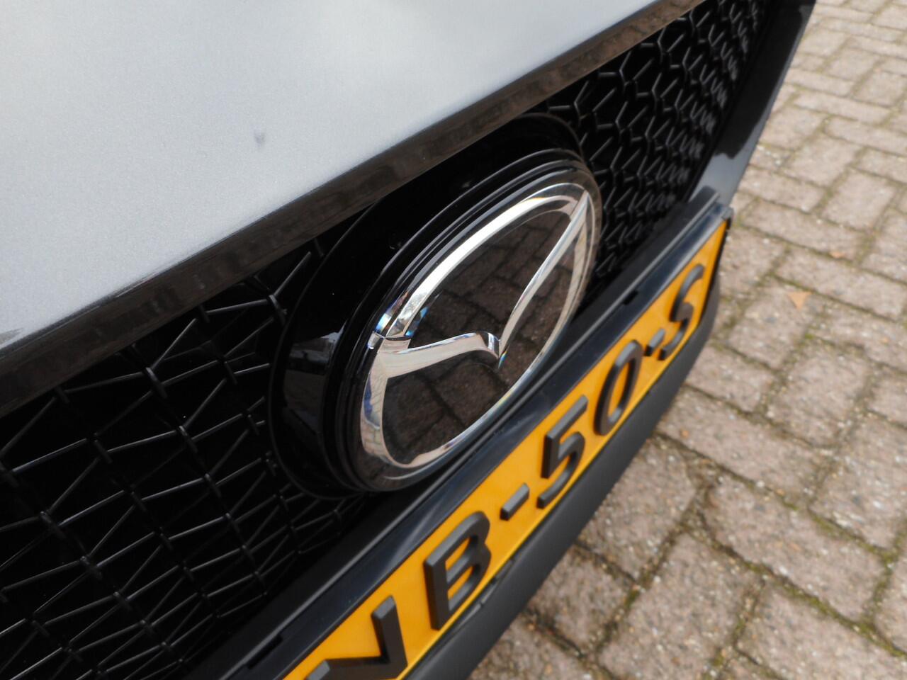 Mazda 3 2.0 e-SkyActiv-G M Hybrid 150 Nagisa