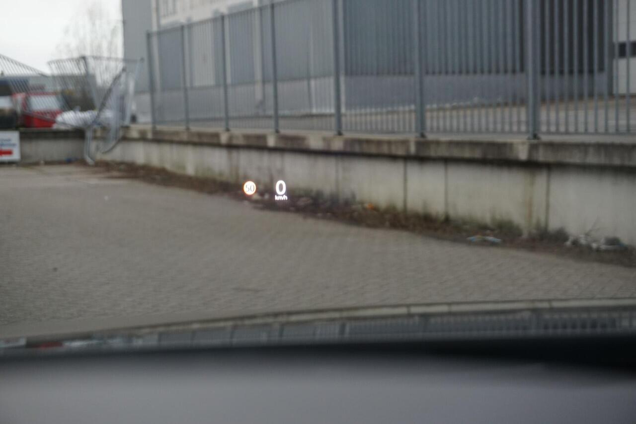 Mazda 3 2.0 e-SkyActiv-X M Hybrid 186PK/Head-Up/Camera/LED /November 2022!!