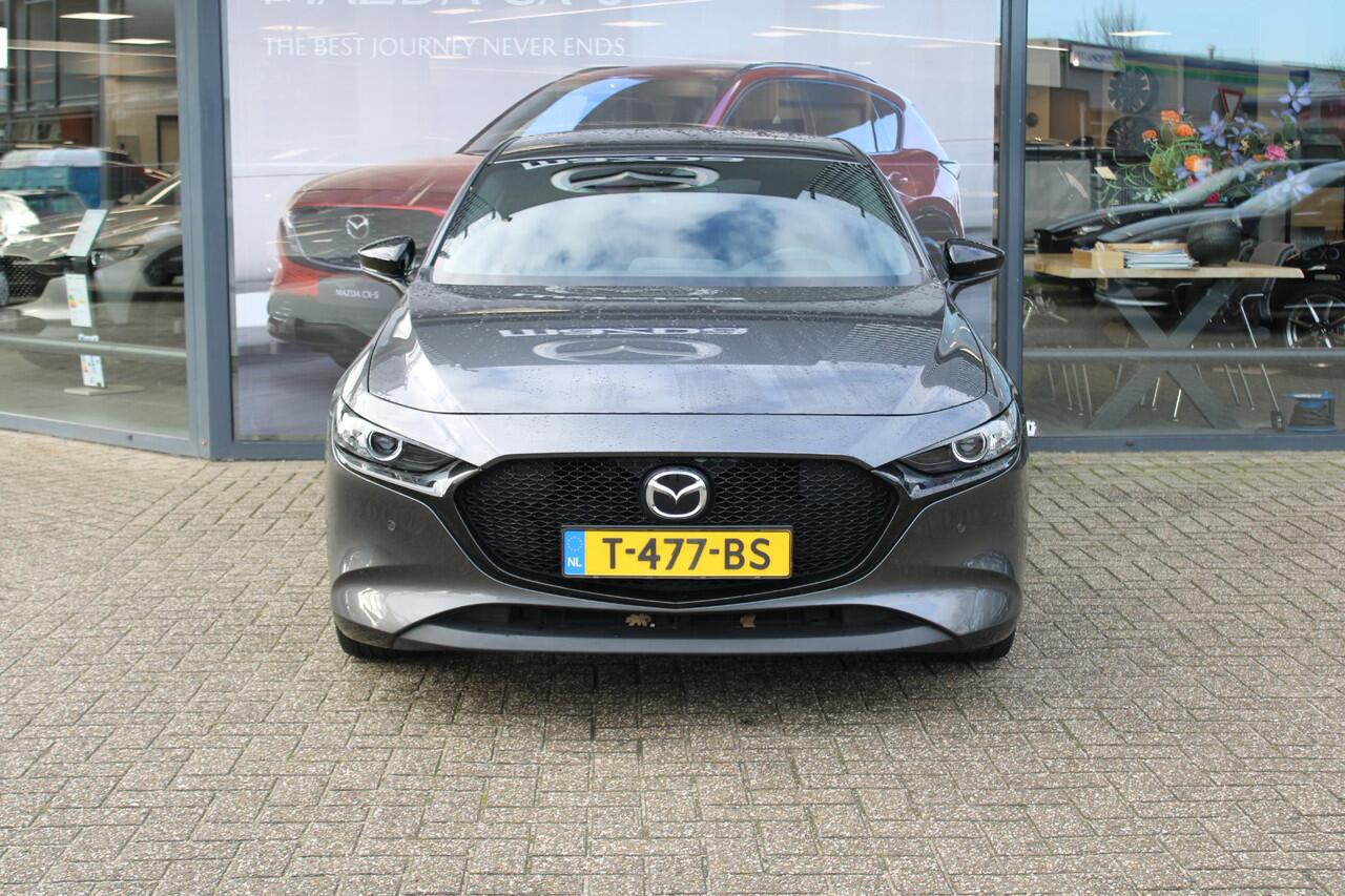 Mazda 3 2.0 e-SkyActiv-G M Hybrid 150 Homura , Adap. Cruise, LMV 18 Inch, PDC, Camera, Navi, Apple Carplay, Clima, Stoelverwarming, HUD, Stoffen bekleding