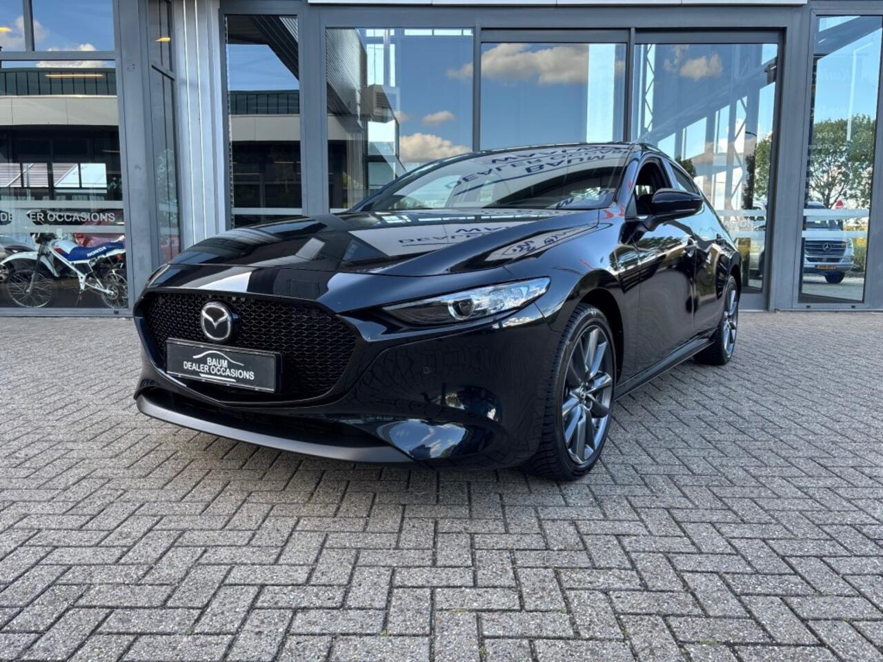 Mazda 3 2.5 E-SA-G TAKUMI AUTOMAAT NAVI HEADUP PDC-CAMERA.