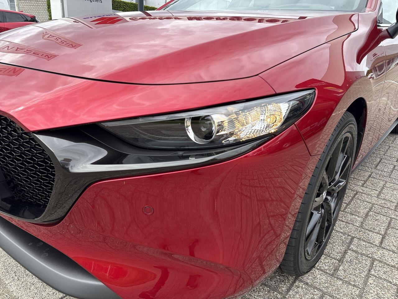 Mazda 3 2.5 e-SkyActiv-G M Hybrid 140 PK Homura | Rijklaar | Apple Carplay / Android Auto| Parkeersensor | Stoelverwarming