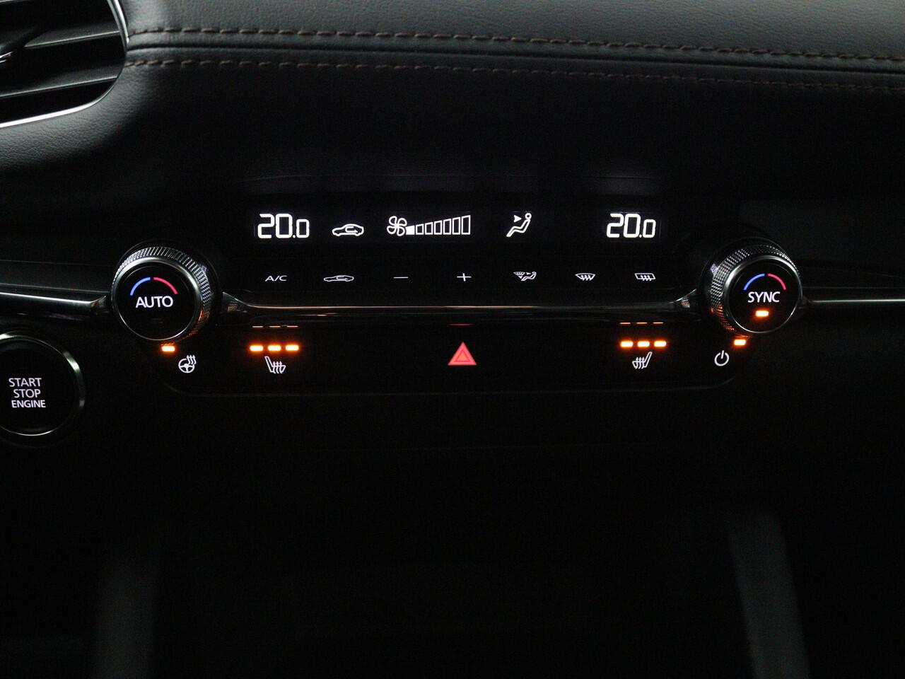 Mazda 3 2.5 e-SkyActiv-G M Hybrid 140 Takumi automaat | Leder | 360 camera |