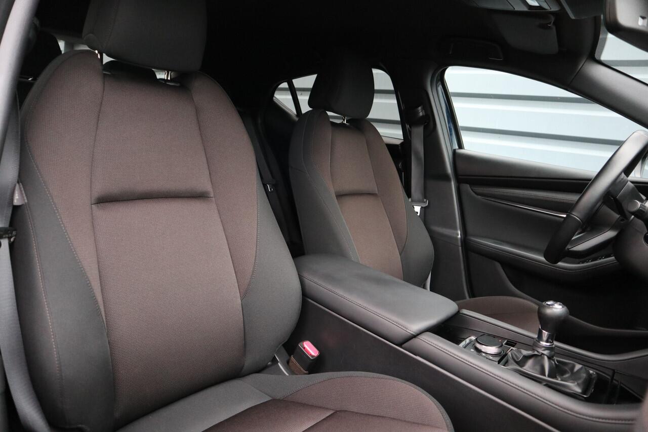 Mazda 3 2.0 e-SkyActiv-G M Hybrid 122 Luxury