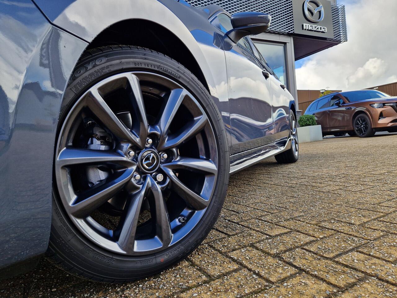 Mazda 3 2.5 e-SkyActiv-G 140 M Hybrid 140 Centre-line | DEMO DEAL!!! | AERO PACK |