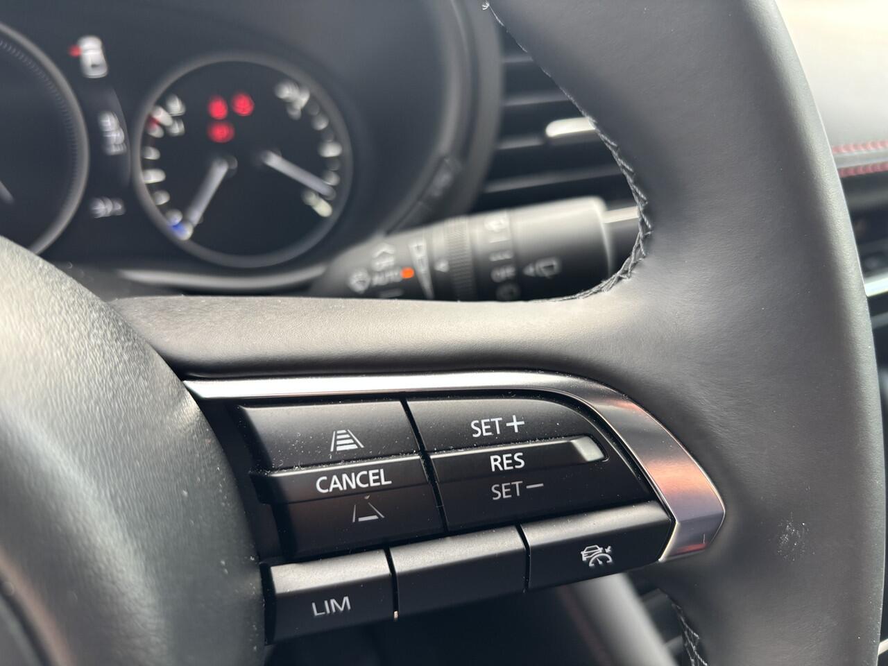 Mazda 3 2.0 e-SkyActiv-X M Hybrid 186pk Homura Automaat Carplay / Keyless / Camera