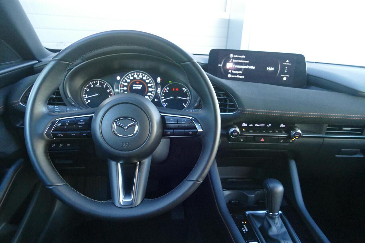Mazda 3 2.5 e-SkyActiv-G M Hybrid 140 Nagisa | Demo | Black line | RIJKLAARPRIJS!