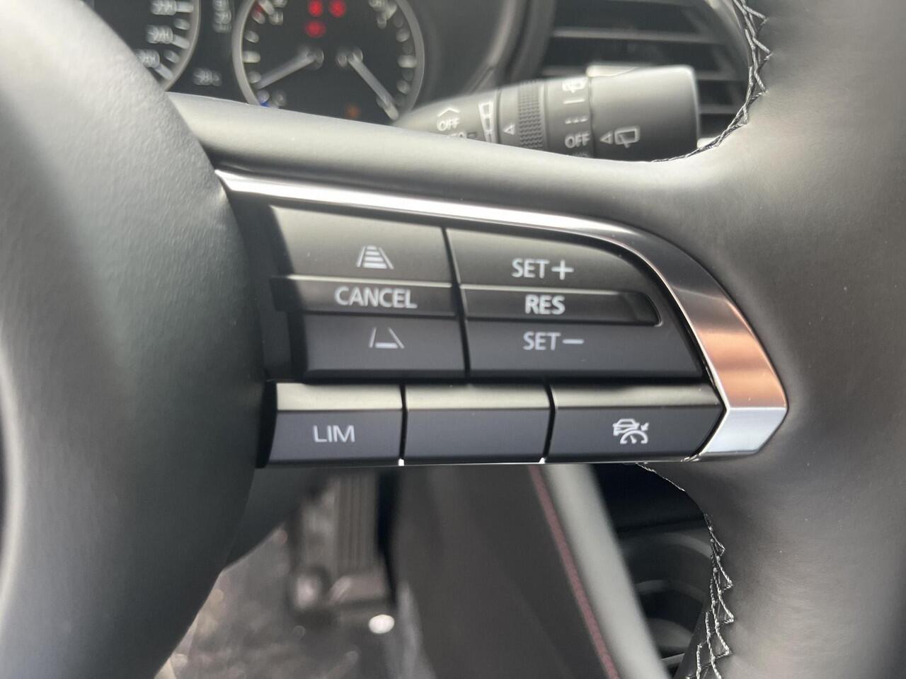 Mazda 3 2.0 e-SkyActiv-X M Hybrid 186 Homura | Apple Carplay/Android Auto | Radar cruise |