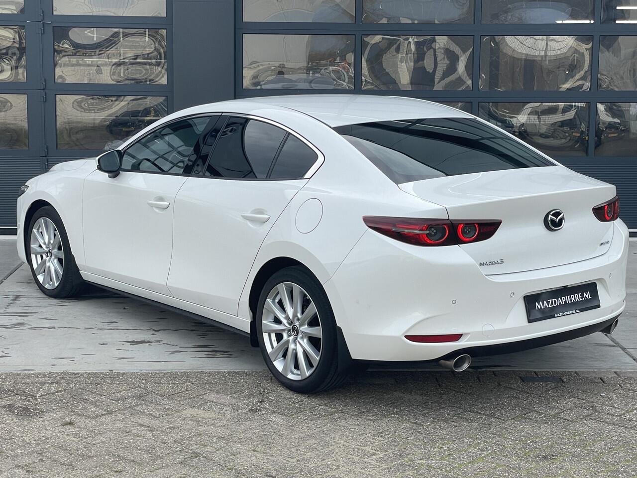 Mazda 3 2.0 e-SkyActiv-X M Hybrid 180 Luxury Climate control | WINTERPAKKET | LEDER | NAVIGATIE