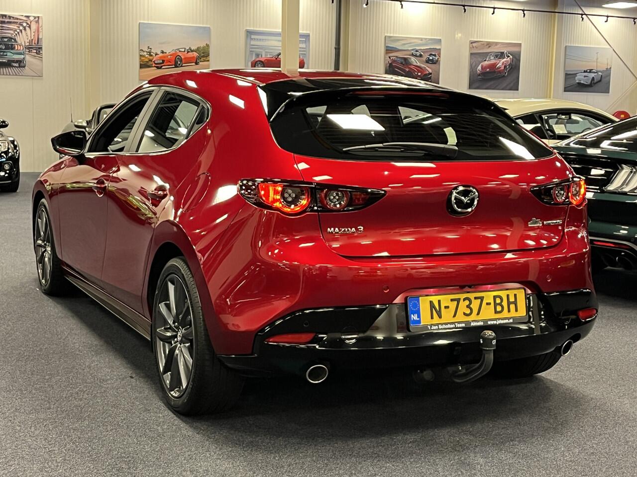 Mazda 3 Hatchback 2.0 e-SkyActiv-G 122PK M Hybrid Comfort 18inch Adaptive Cruise Head Up Display Camera Trekhaak
