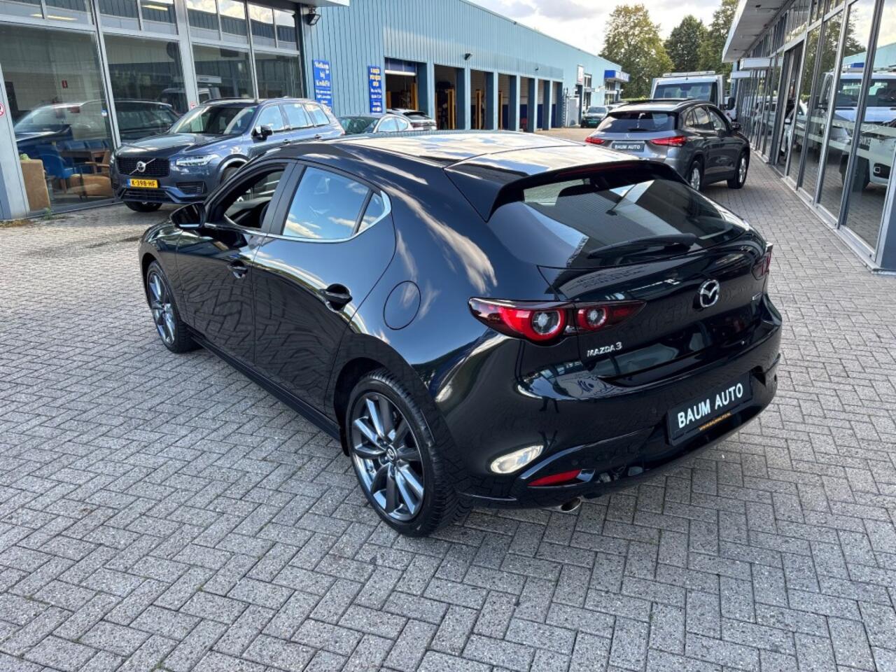 Mazda 3 2.5 E-SA-G TAKUMI AUTOMAAT NAVI HEADUP PDC-CAMERA.