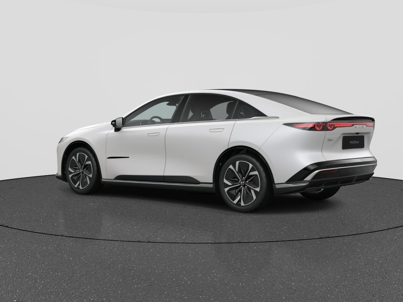 Mazda 6 6e Takumi 68.8 kWh | 360° Camera | Warmtepomp | Sony audio | HUD