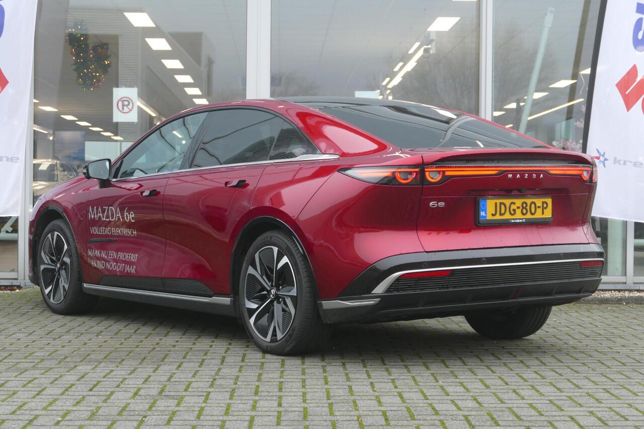 Mazda 6 6e Takumi 68.8 kWh |17% bijtelling| Stuurwiel verwarming | Apple-carplay | Headup-display | Rijklaarprijs|