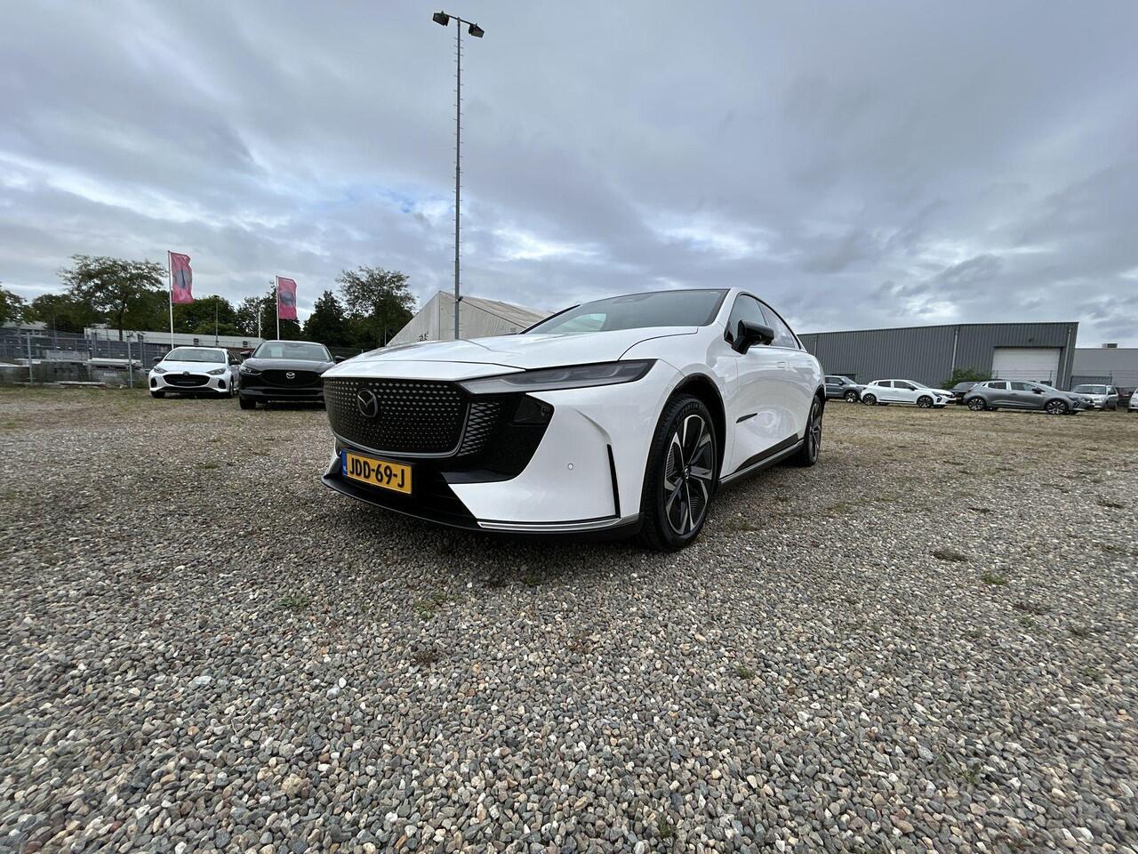 Mazda 6 6e Takumi 68.8 kWh | Rijklaar | 360 Camera | Stoelverwarming | Panorama dak