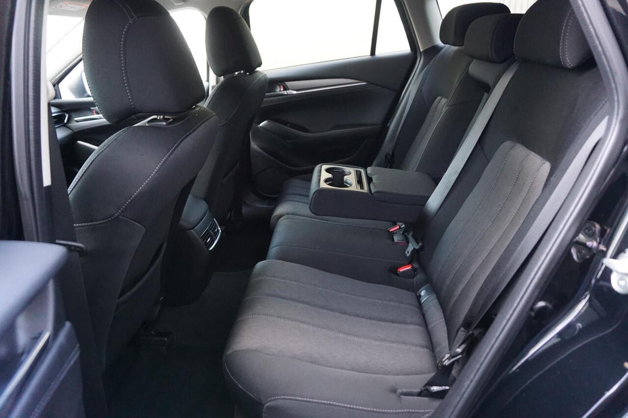 Mazda 6 Sportbreak 2.0 SkyActiv-G 165 Zwart metallic/Trekhaak/Head-Up /Nederlandse auto.