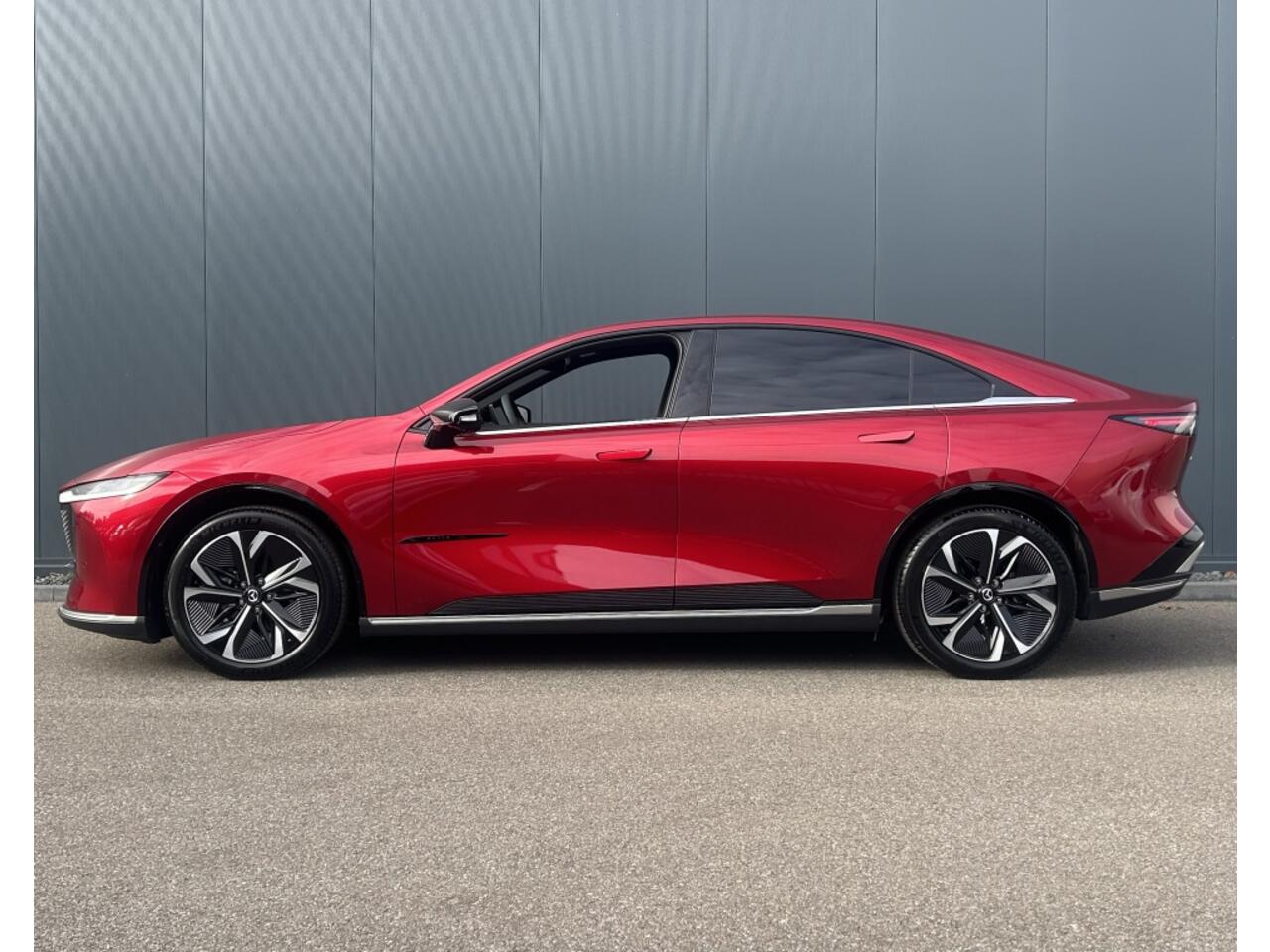 Mazda 6 6E Takumi 258pk / 68.8 kWh / SNELLADEN / 479 KM ACTIERADIUS