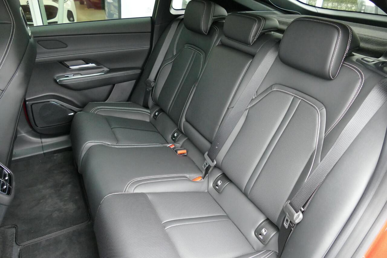 Mazda 6 6e Takumi 68.8 kWh |17% bijtelling| Stuurwiel verwarming | Apple-carplay | Headup-display | Rijklaarprijs|