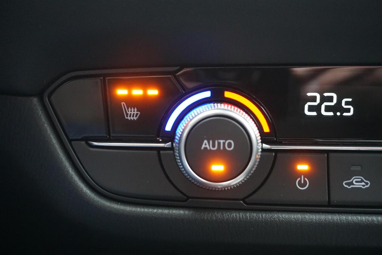 Mazda 6 2.0 SkyActiv-G 165PK|Head-Up|All-Seasonbanden| Geen Import|Nieuwstaat!