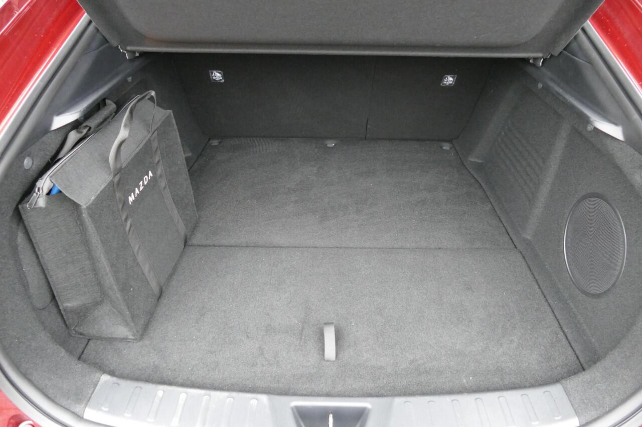 Mazda 6 6e Takumi 68.8 kWh |17% bijtelling| Stuurwiel verwarming | Apple-carplay | Headup-display | Rijklaarprijs|