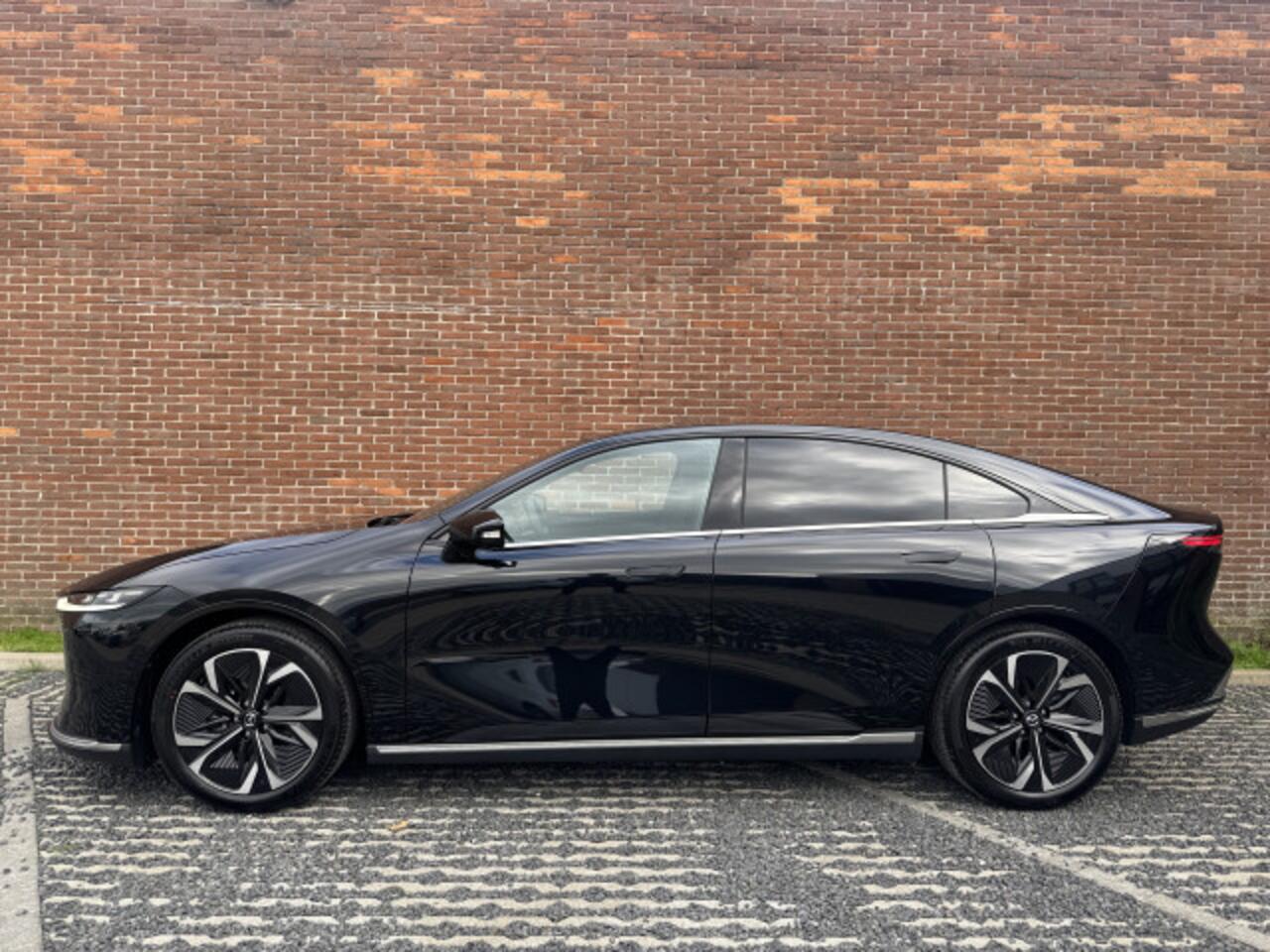 Mazda 6 6e NU V.A ¤ 299,- PER MAAND! * TAKUMI Plus 68.8 kWh NAVIGATIE | PANORAMA DAK | 19 INCH LMV | RONDOMZICHT CAMERA | WINTERPAKKET NU V.A ¤ 299,- PER MAAND! *