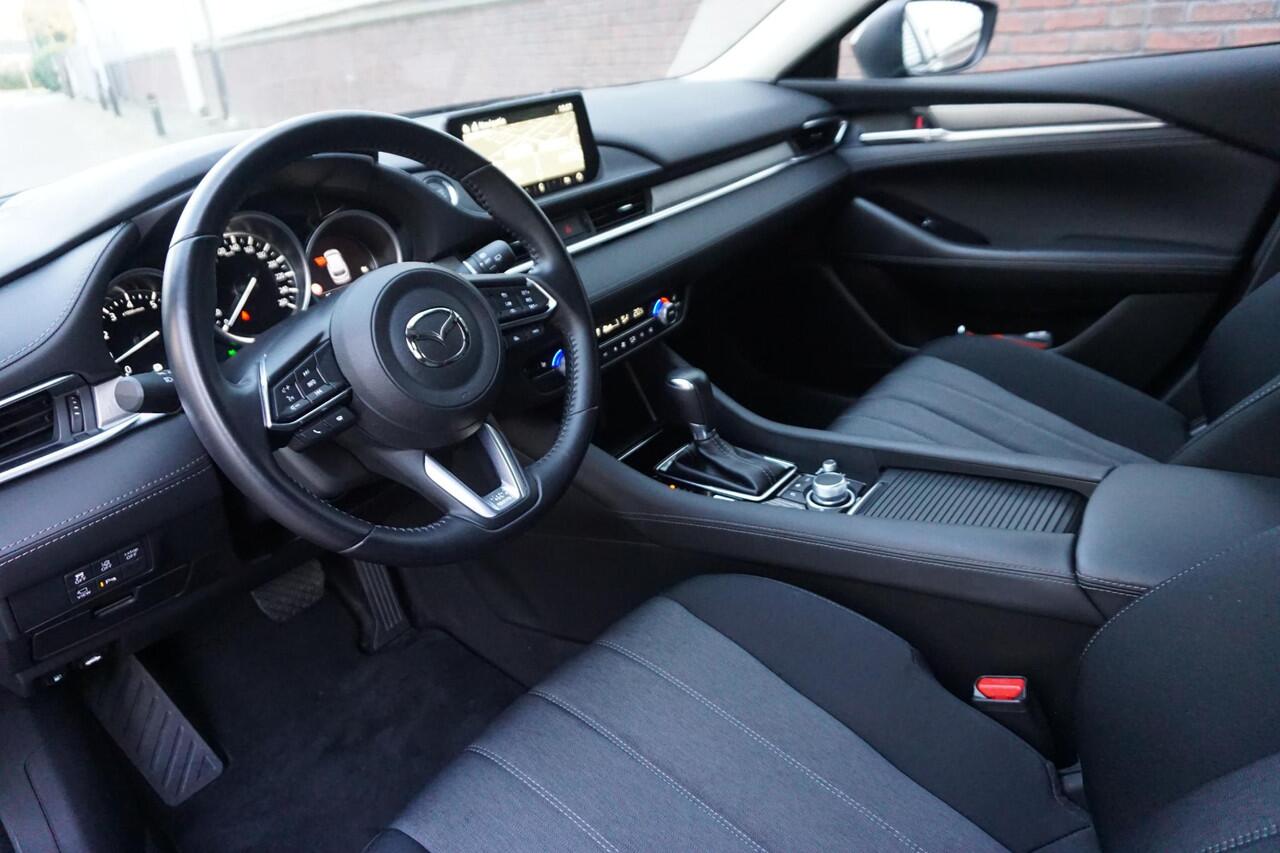 Mazda 6 Sportbreak 2.0 SkyActiv-G 165 Zwart metallic/Trekhaak/Head-Up /Nederlandse auto.