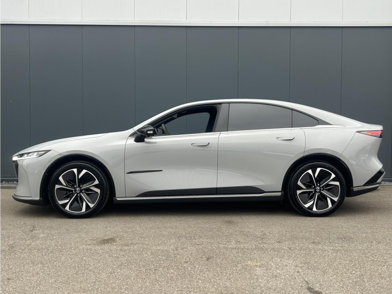 Mazda 6 6e Takumi 68.8 kWh