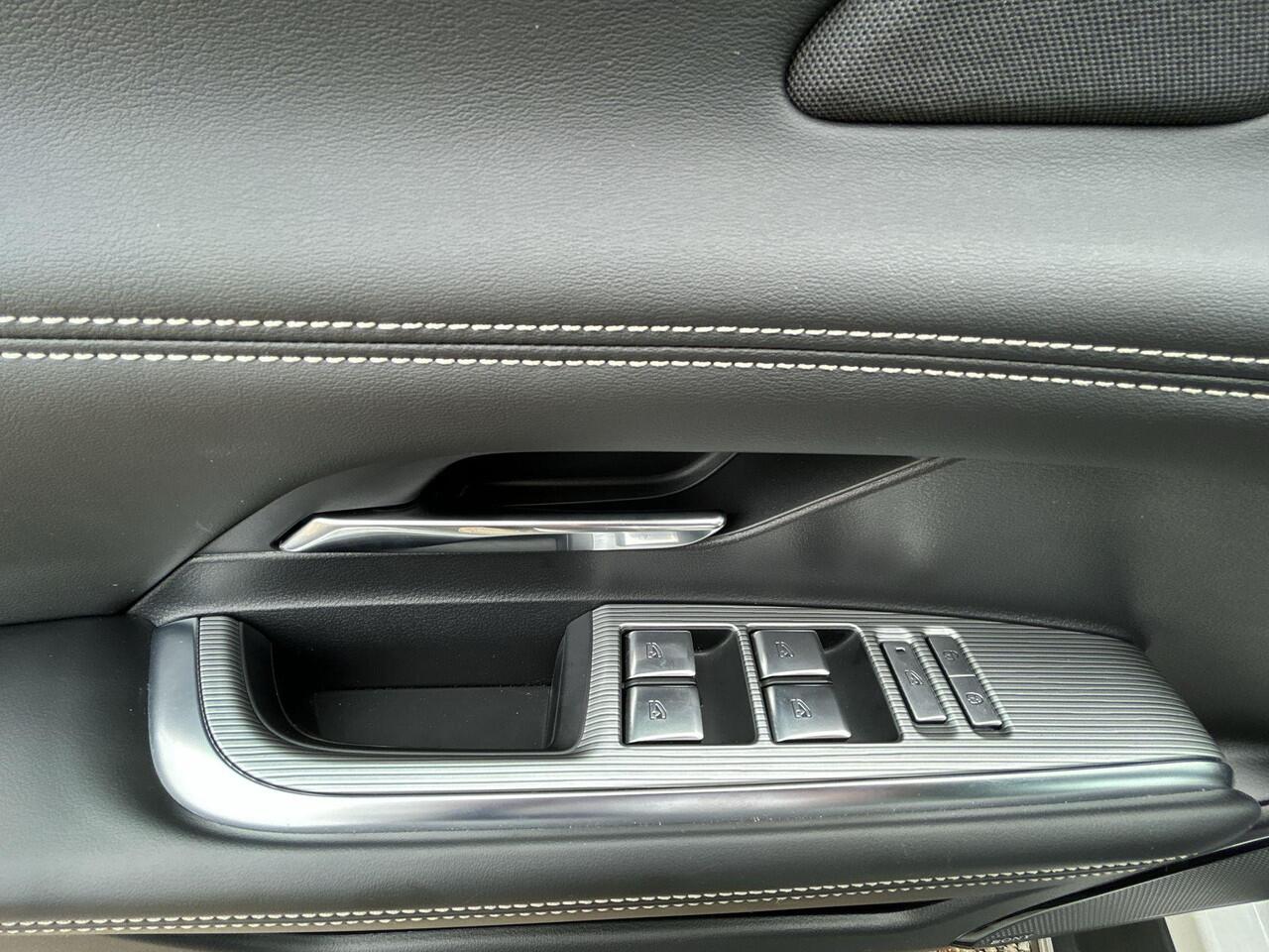 Mazda 6 6e Takumi 68.8 kWh | Rijklaar | 17% Bijtelling | 360 Camera | Stoelverwarming | Panorama dak