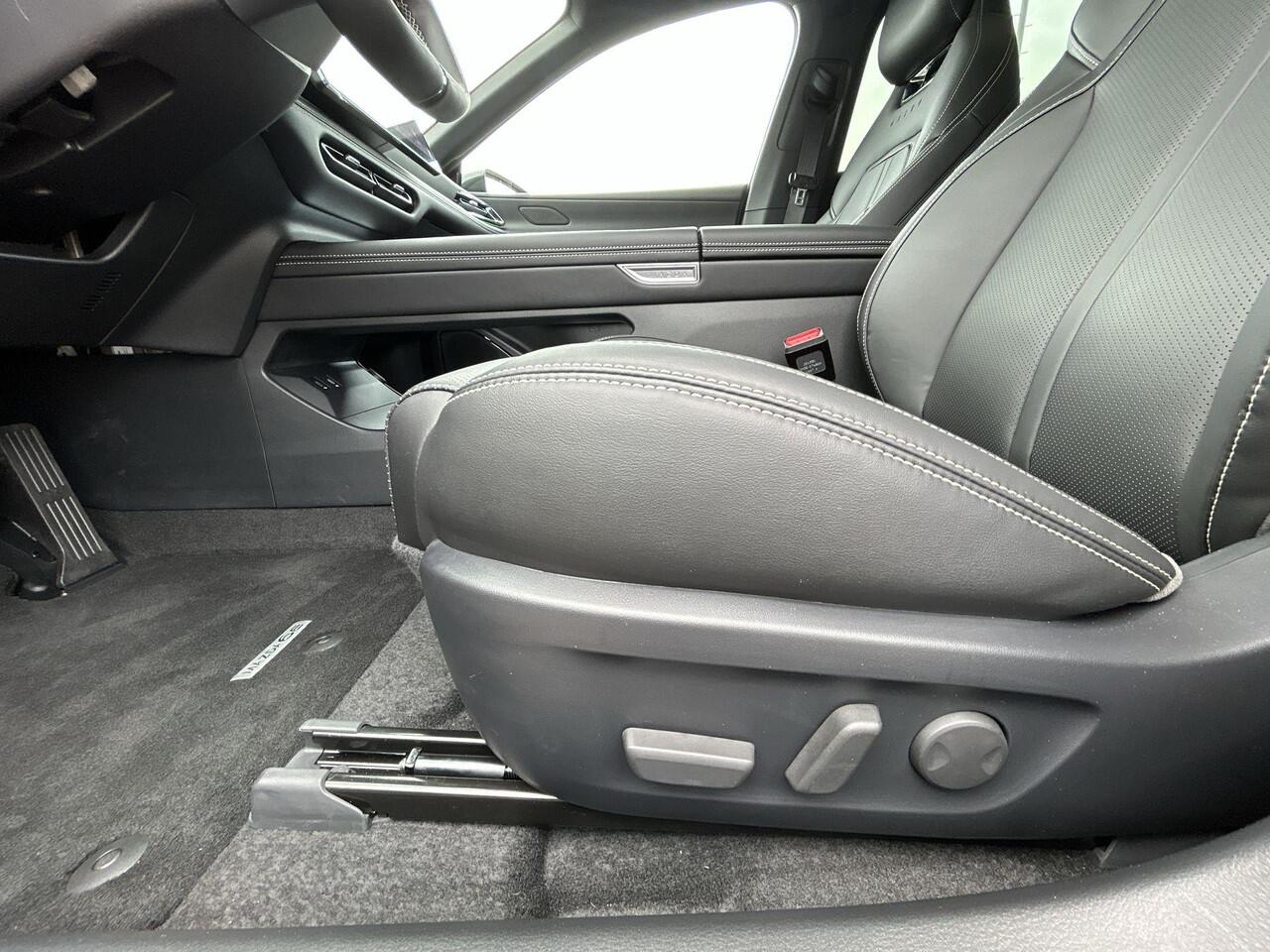 Mazda 6 6e Takumi 68.8 kWh | Rijklaar | 17% Bijtelling | 360 Camera | Stoelverwarming | Panorama dak