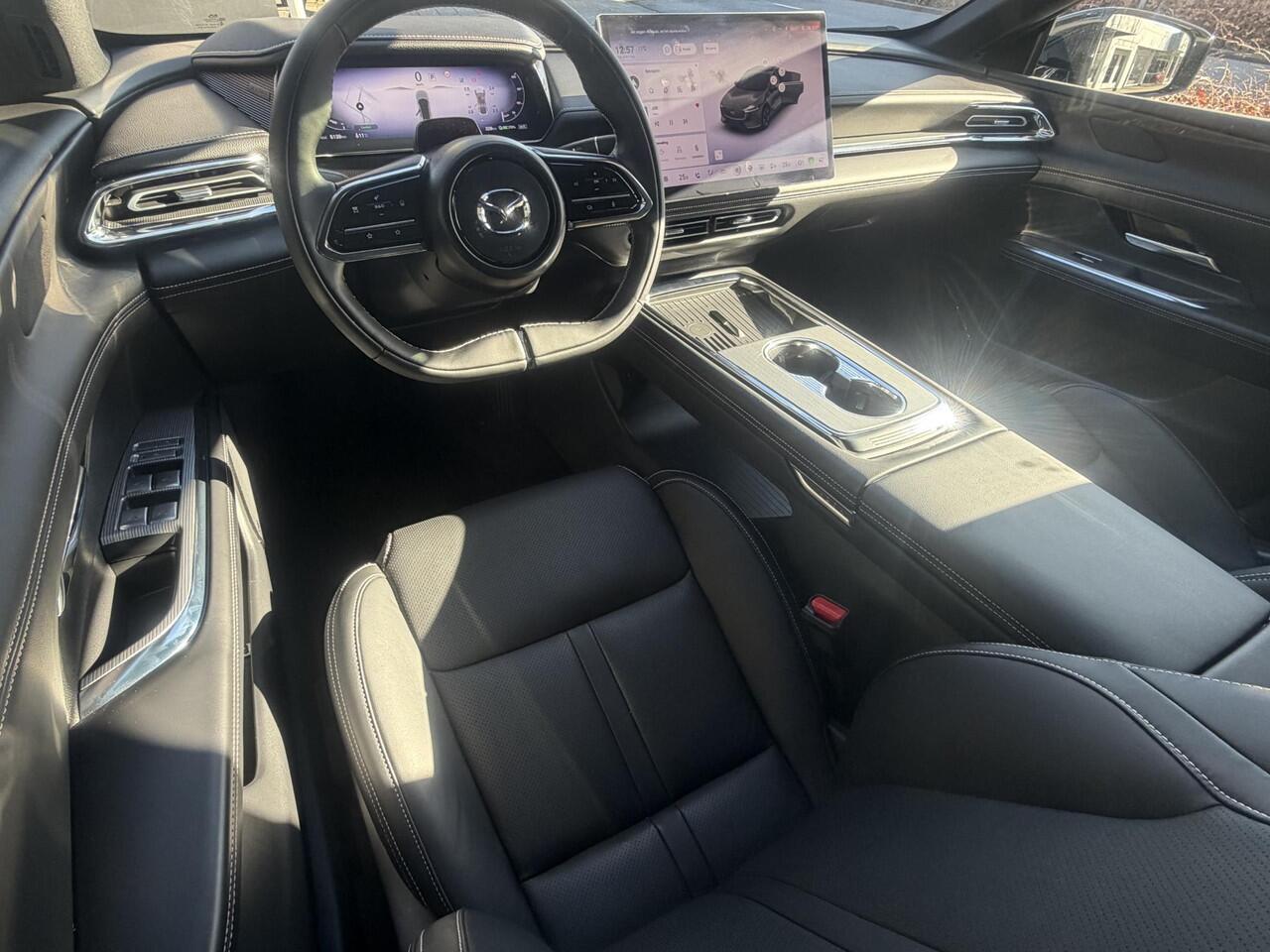 Mazda 6 6e Takumi 68.8 kWh | 258 PK | 165 KW snel laden | 17% bijtelling | BTW auto | DEMO