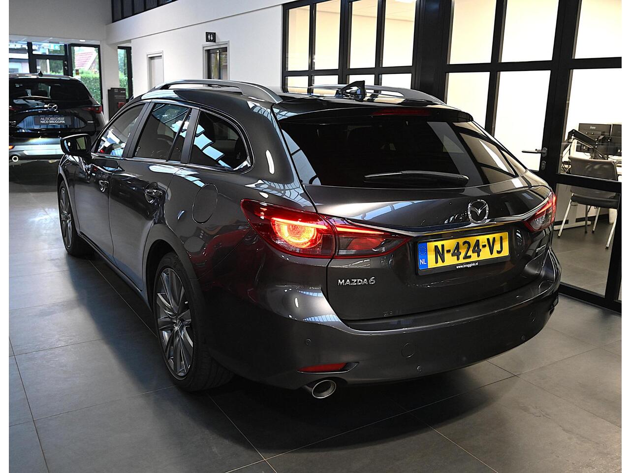 Mazda 6 Sportbreak SkyActiv-G 165 automaat Business *Dealeronderhouden* *All-in prijs*