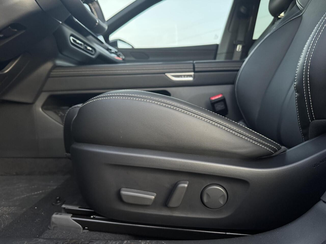 Mazda 6 6e Takumi Long Range 80 kWh | Zwart leder | 360 Camera | Geheugenstoelen | Panorama Dak | Headupdisplay | Adaptieve Cruise control | Sony premium audio | Dodehoeksensoren |