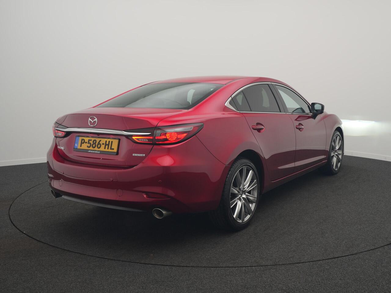 Mazda 6 2.5 SkyActiv-G 194 Signature - Occasion Lease vanaf ¤664 p/m - RIJKLAARPRIJS - 194 pk! - Automaat - Adaptieve Cruise Control - Rondomzicht Camera - Apple Carplay - Android Auto - Bose Audio - Head-Up Display - Elektrisch schuif- kanteldak