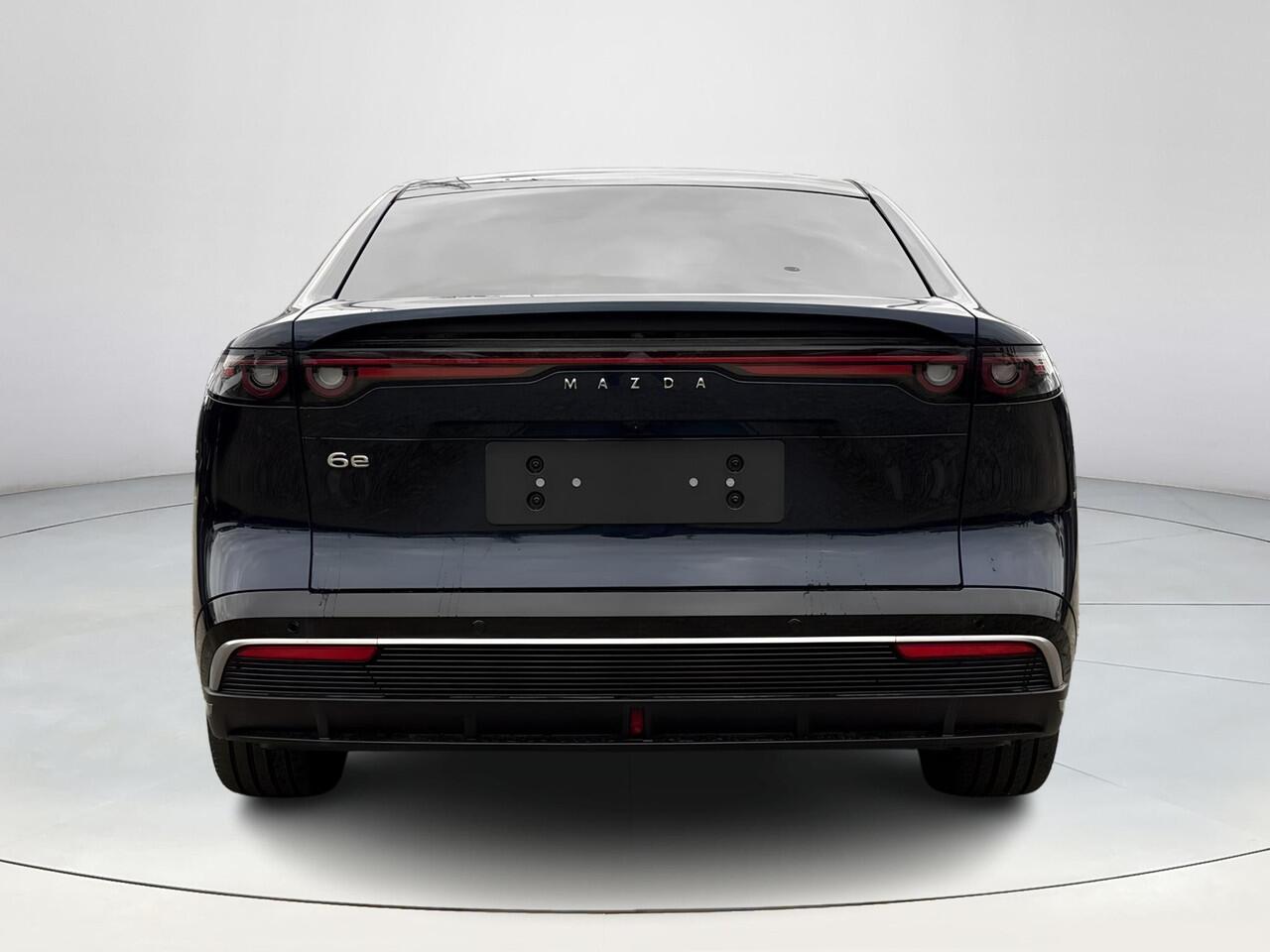 Mazda 6 6e Takumi Long Range 80 kWh | Zwart leder | 360 Camera | Geheugenstoelen | Panorama Dak | Headupdisplay | Adaptieve Cruise control | Sony premium audio | Dodehoeksensoren | Trekhaak |