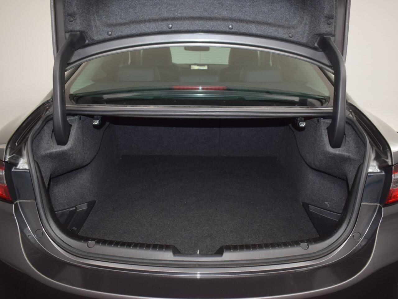 Mazda 6 2.0 Luxury AUTOMAAT LEER CAMERA 19"LMV