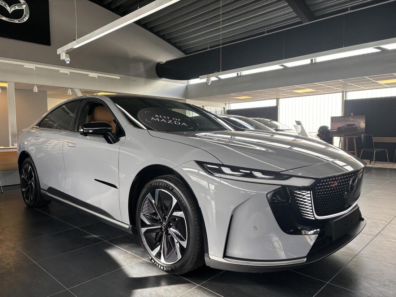 Mazda 6 6e Takumi Plus Long Range 80 kWh Leverbaar uit voorraad bijtelling 17% registeren 2025/ Diverse kleuren beschikbaar!