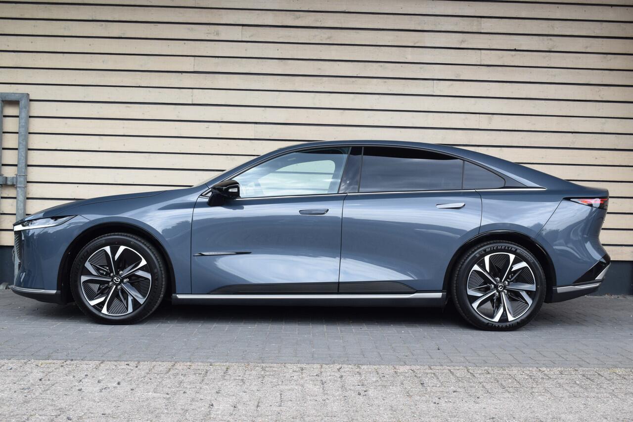 Mazda 6 6e Takumi 68.8 kWh - 17% bijtelling - Black Edition