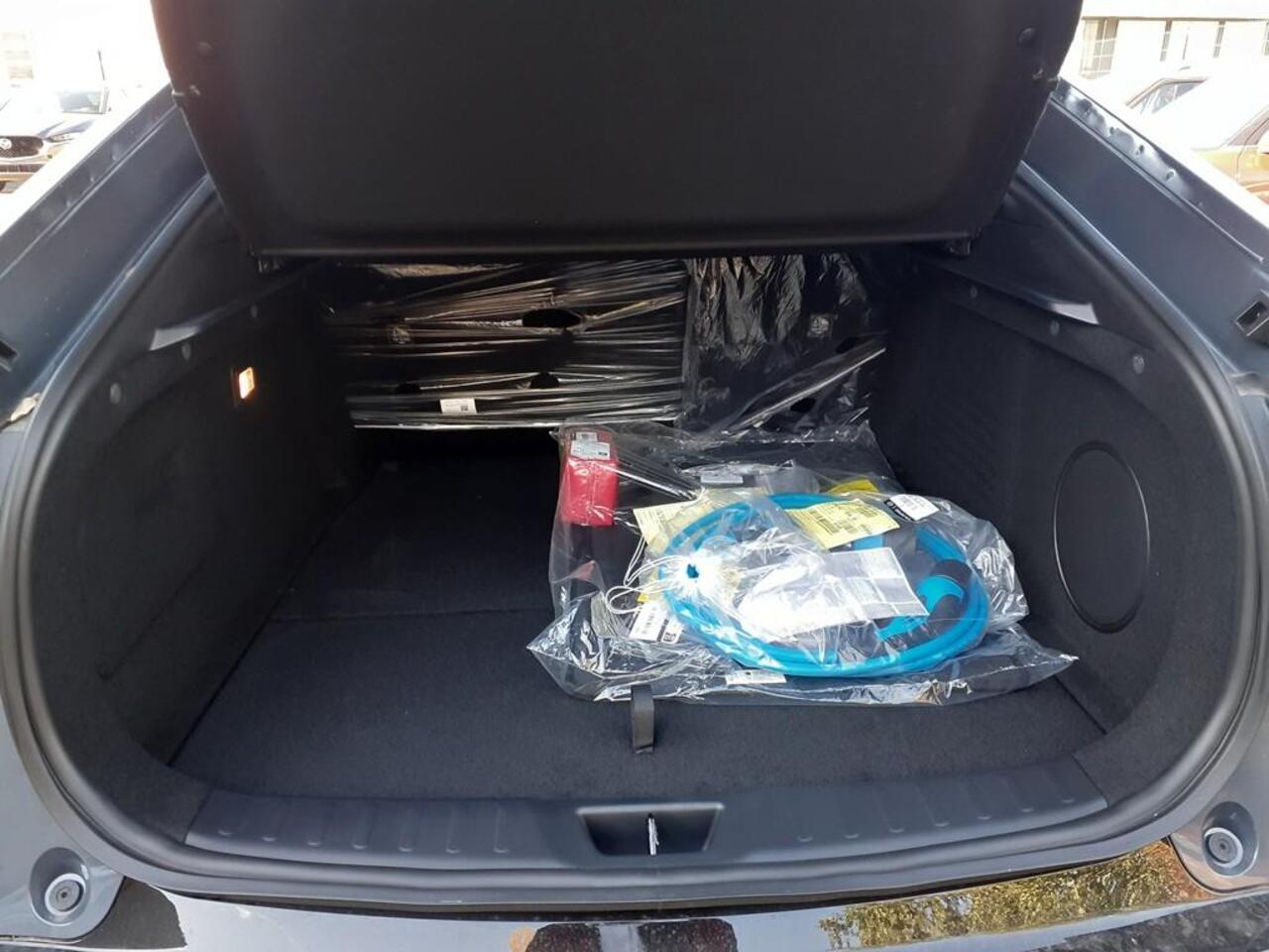 Mazda 6 6e Takumi 68.8 kWh | 360° Camera | Warmtepomp | Sony audio | HUD