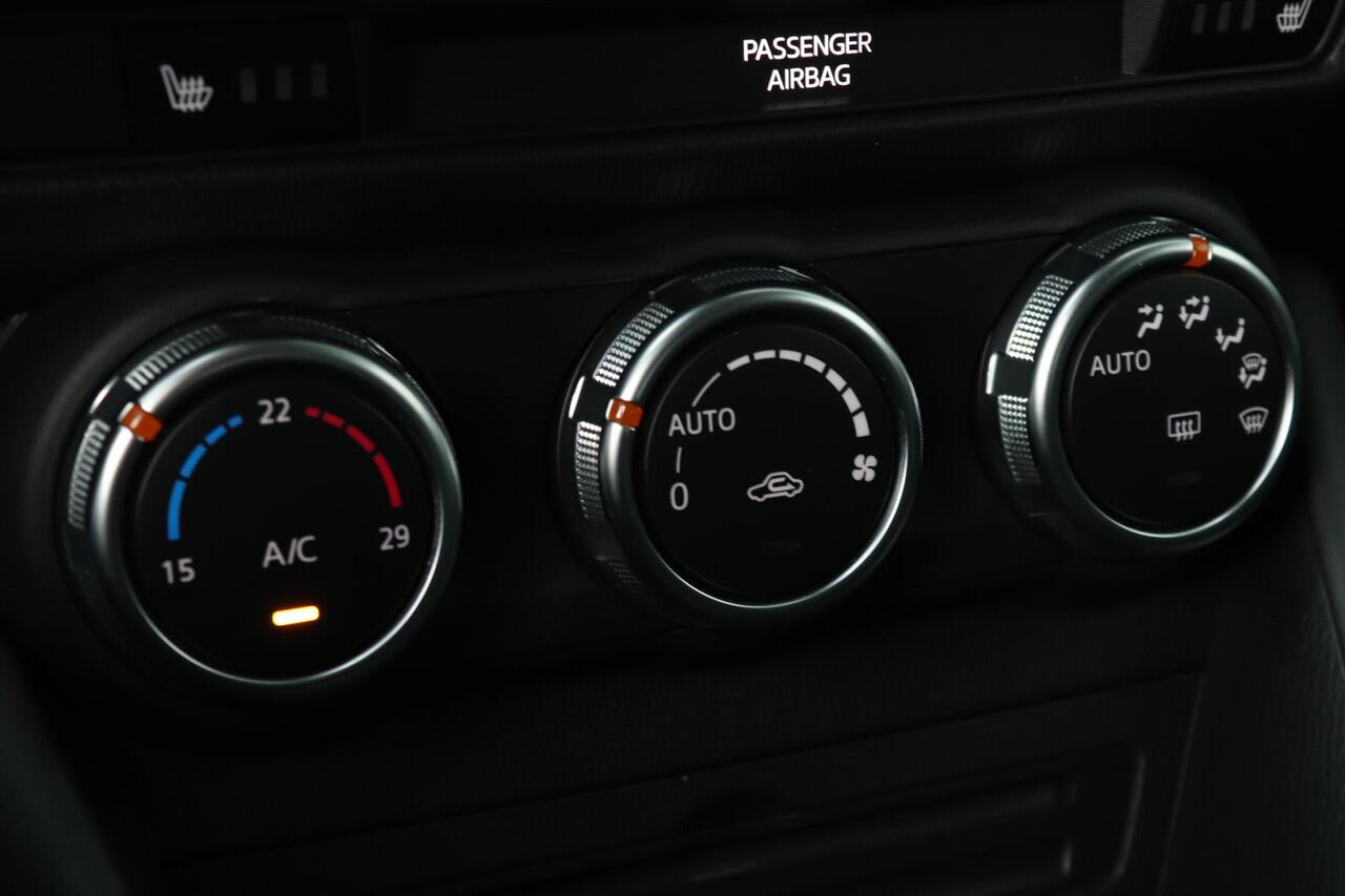 Mazda CX-3 2.0 SkyActiv-G 121 Luxury / AUTOMAAT / CAMERA / HALF LEDER / TREKHAAK