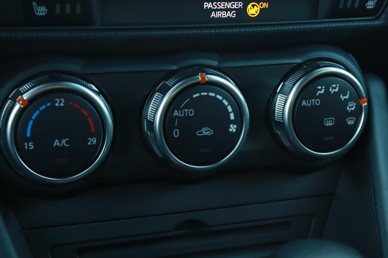 Mazda CX-3 2.0 SkyActiv-G 121 Luxury / AUTOMAAT / CAMERA / HALF LEDER / TREKHAAK