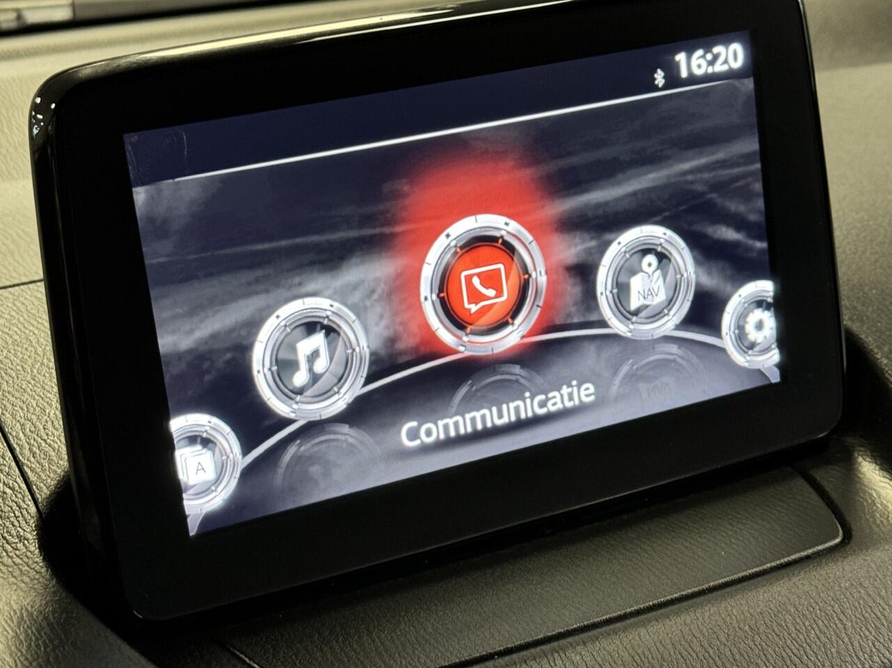 Mazda CX-3 2.0 SkyActiv-G 120 Dynamic Head up displ