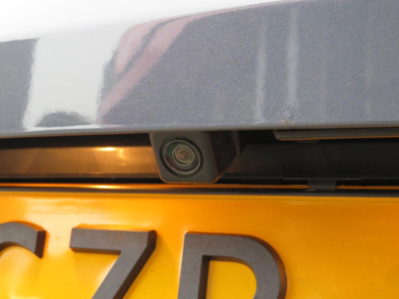 Mazda CX-3 2.0 SkyActiv-G 121-PK| Luxury| Automaat| | Clima-Airco | Android Auto | Parkeercamera | Incl. BOVAG Garantie | Stoelverwarming | DAB+ |