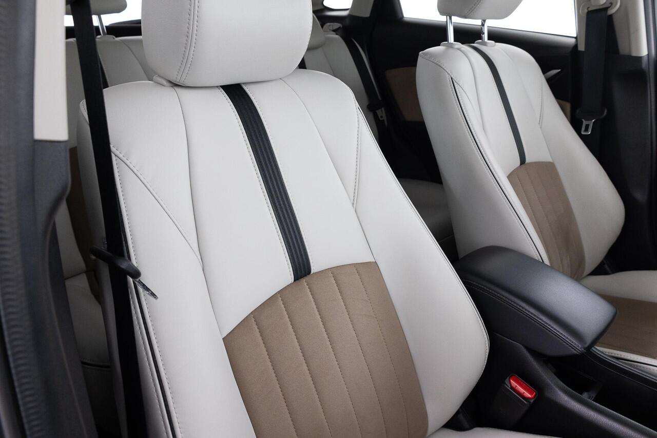 Mazda CX-3 2.0 SkyActiv-G 121 Sport Selected | APPLE CARPLAY | 18 INCH LM | UNIEKE BEIGE LEDER/ALCATARA BEKLEDING | CRUISE CONTROL | PARKEERSENSOREN | DODEHOEK DETECTIE |