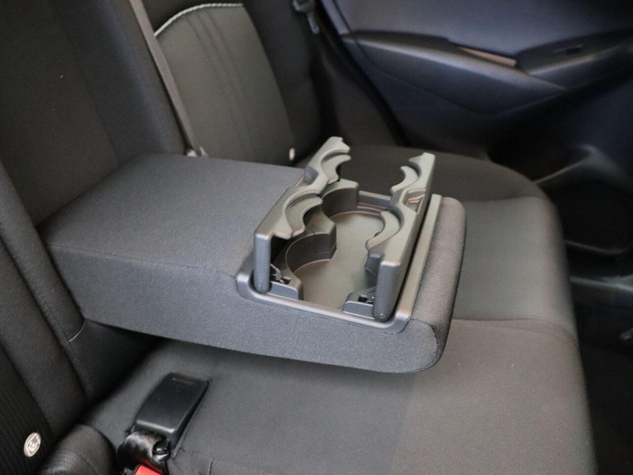 Mazda CX-3 2.0 SkyActiv-G 121 Sportive | Stoelverwarming | Parkeersensoren achter | All Season Banden |