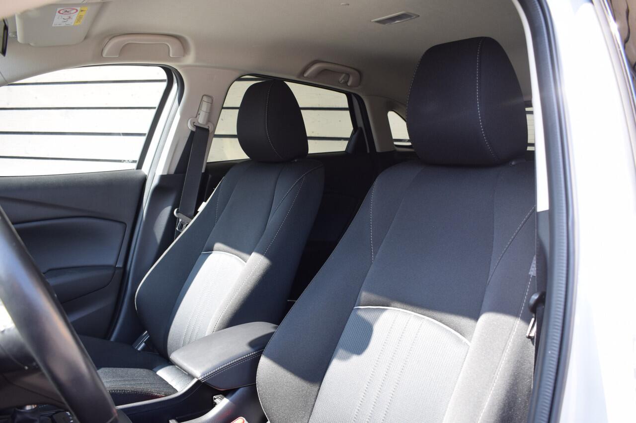 Mazda CX-3 2.0 SkyActiv-G 120 Sport Selected - Afneembare trekhaak - Zwart dak