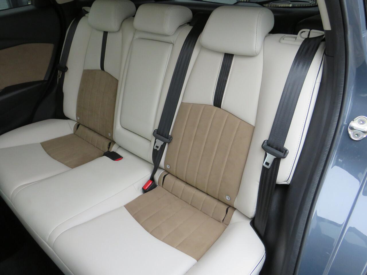 Mazda CX-3 2.0 SkyActiv-G 121-PK| Luxury| Automaat| | Clima-Airco | Android Auto | Parkeercamera | Incl. BOVAG Garantie | Stoelverwarming | DAB+ |