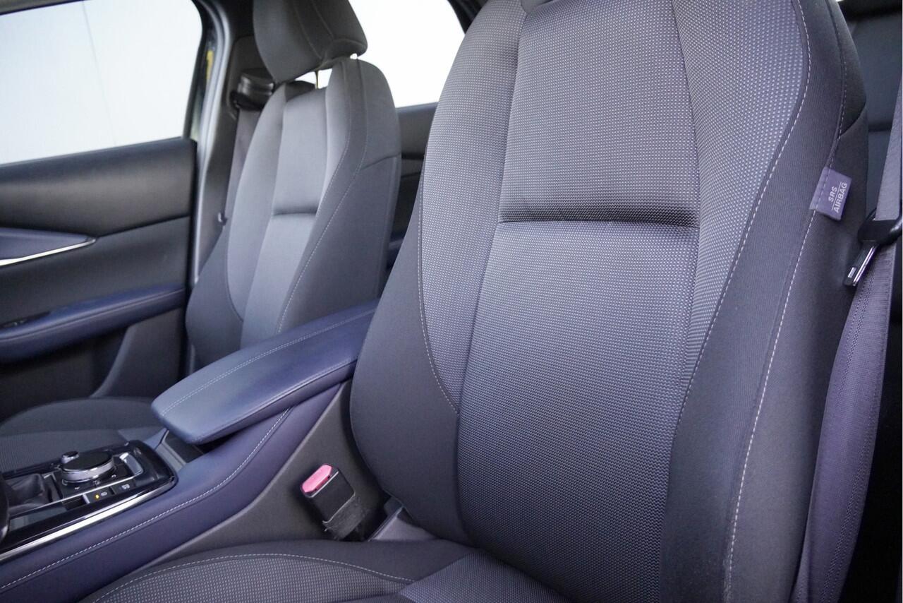Mazda CX-30 2.0 e-SkyActiv-X M Hybrid 180PK! Comfort BJ2020 Lmv 18" | Led | Pdc | Navi | Keyless entry | Elektrische achterklep | Achteruitrijcamera | Climate control | Cruise control | Verwarmde voorstoelen | Verwarmd stuurwiel | Getint glas